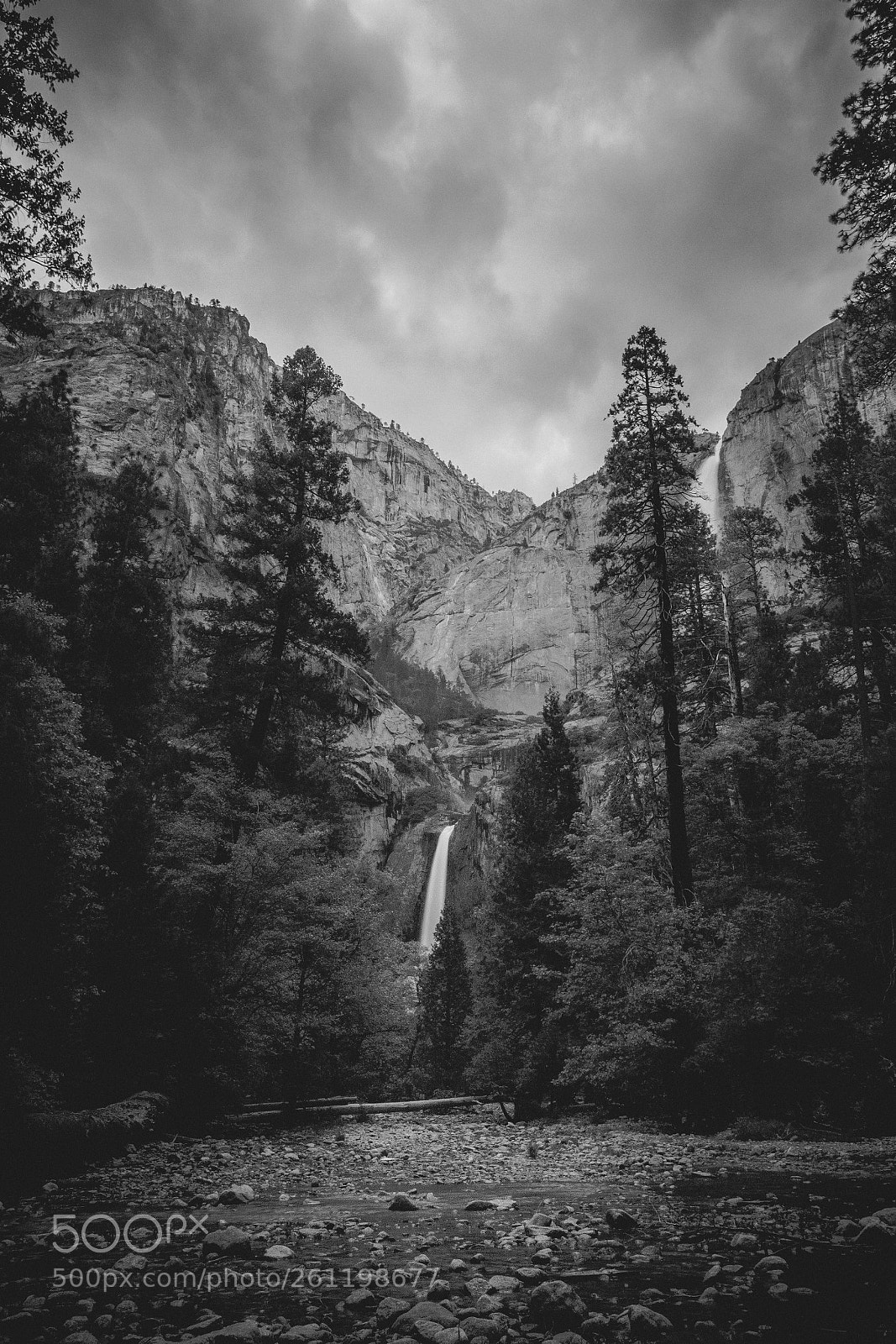Canon EOS 550D (EOS Rebel T2i / EOS Kiss X4) sample photo. Yosemite falls photography