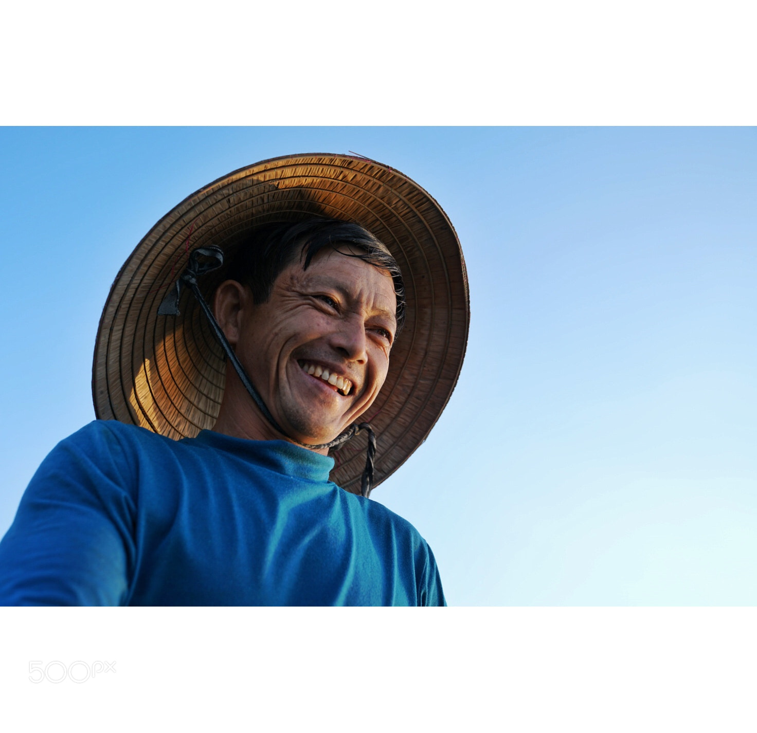 Sony a7R II sample photo. Flashing smile in the photography