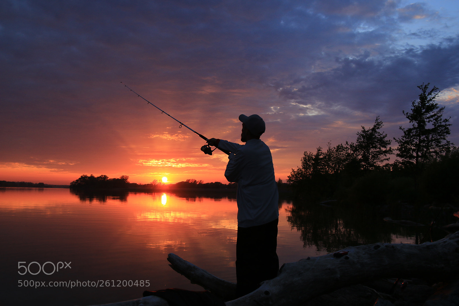 Canon EF-S 18-200mm F3.5-5.6 IS sample photo. Fishermans sunset photography