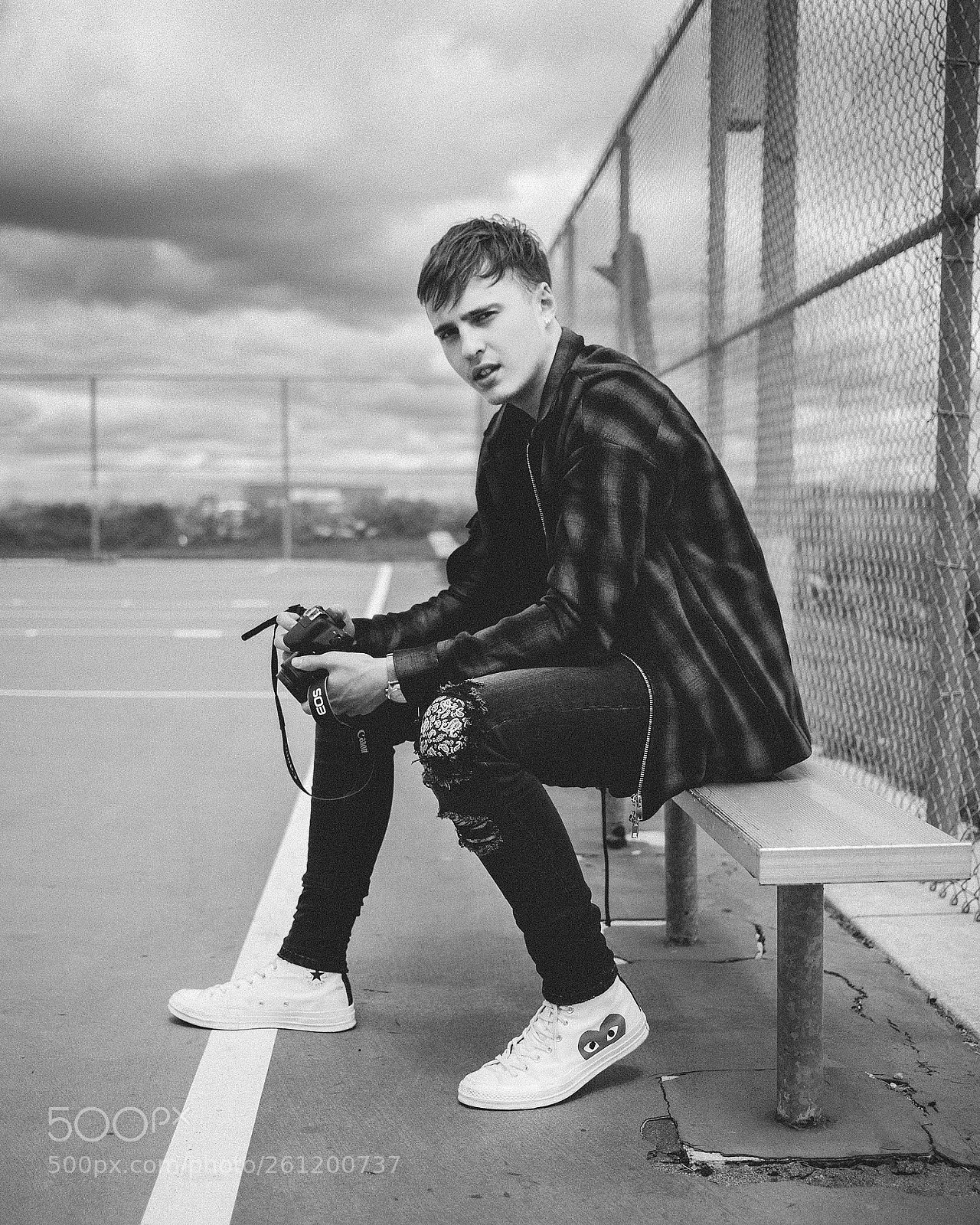 Canon EOS 5D Mark II sample photo. Hype fashion editorial photography