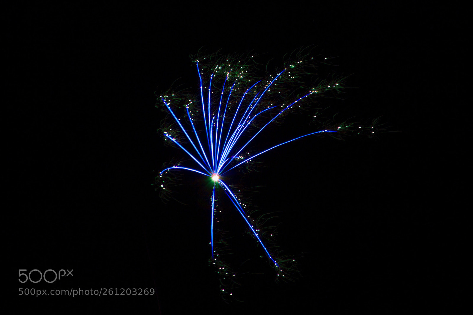 Canon EOS 550D (EOS Rebel T2i / EOS Kiss X4) sample photo. Fireworks photography