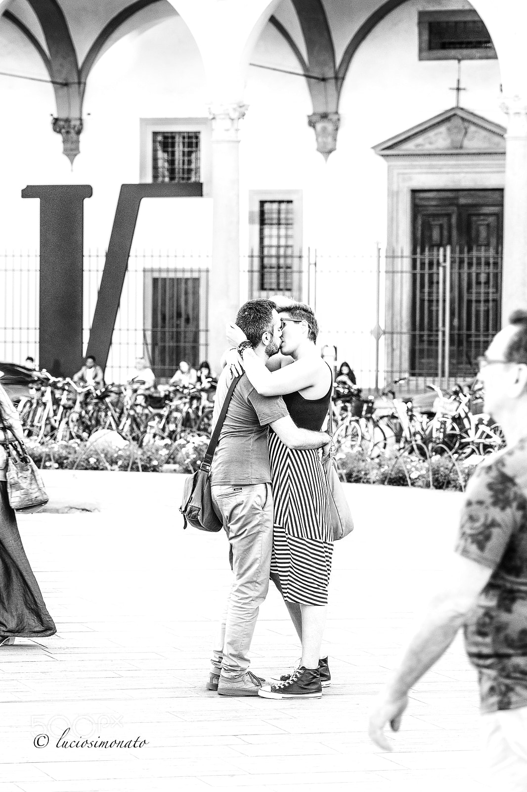 Sony a7R III sample photo. The kiss photography