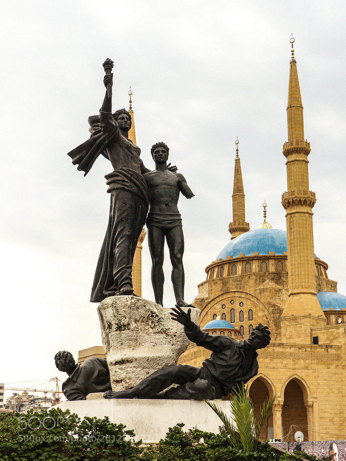 Panasonic Lumix DMC-FZ200 sample photo. Martyrs' square - beirut photography