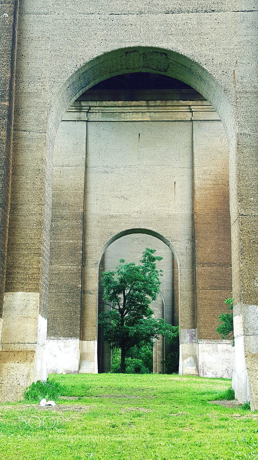 Samsung Galaxy Note5 sample photo. Under the bridge photography