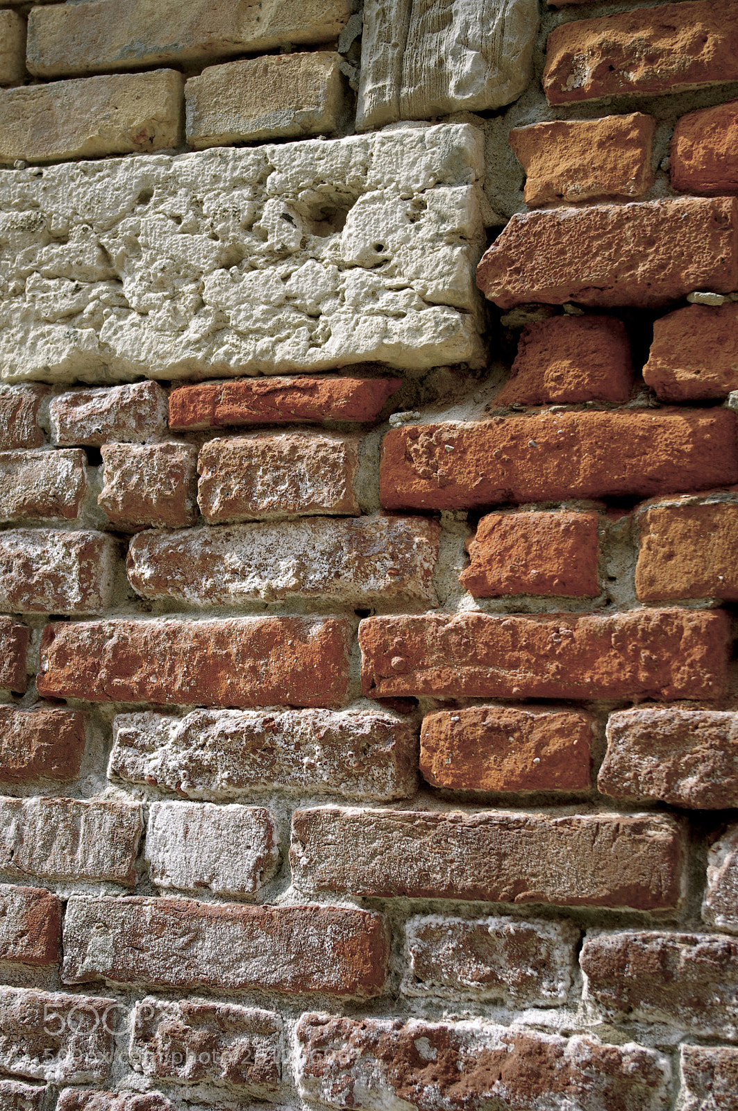 Pentax K-r sample photo. Brick wall - venice photography