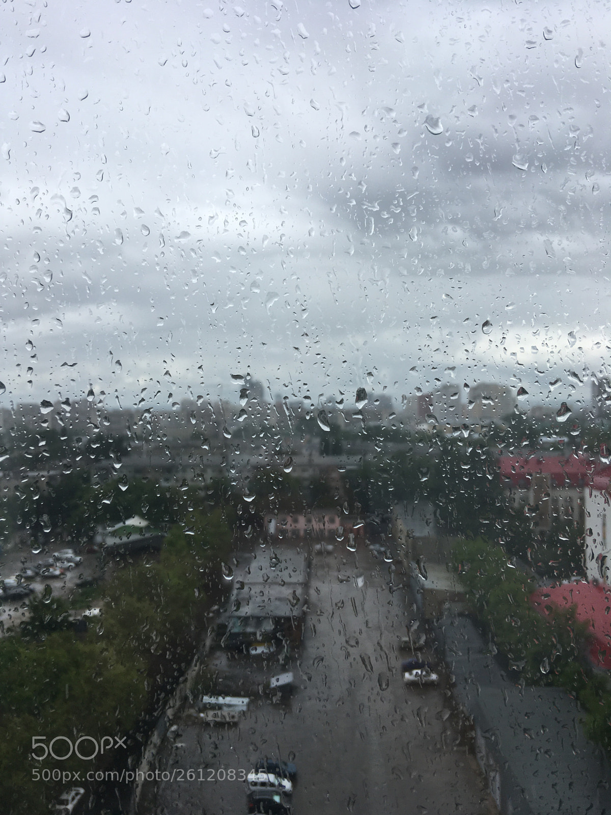 Apple iPhone SE sample photo. Rainy today ☁️☁️ photography