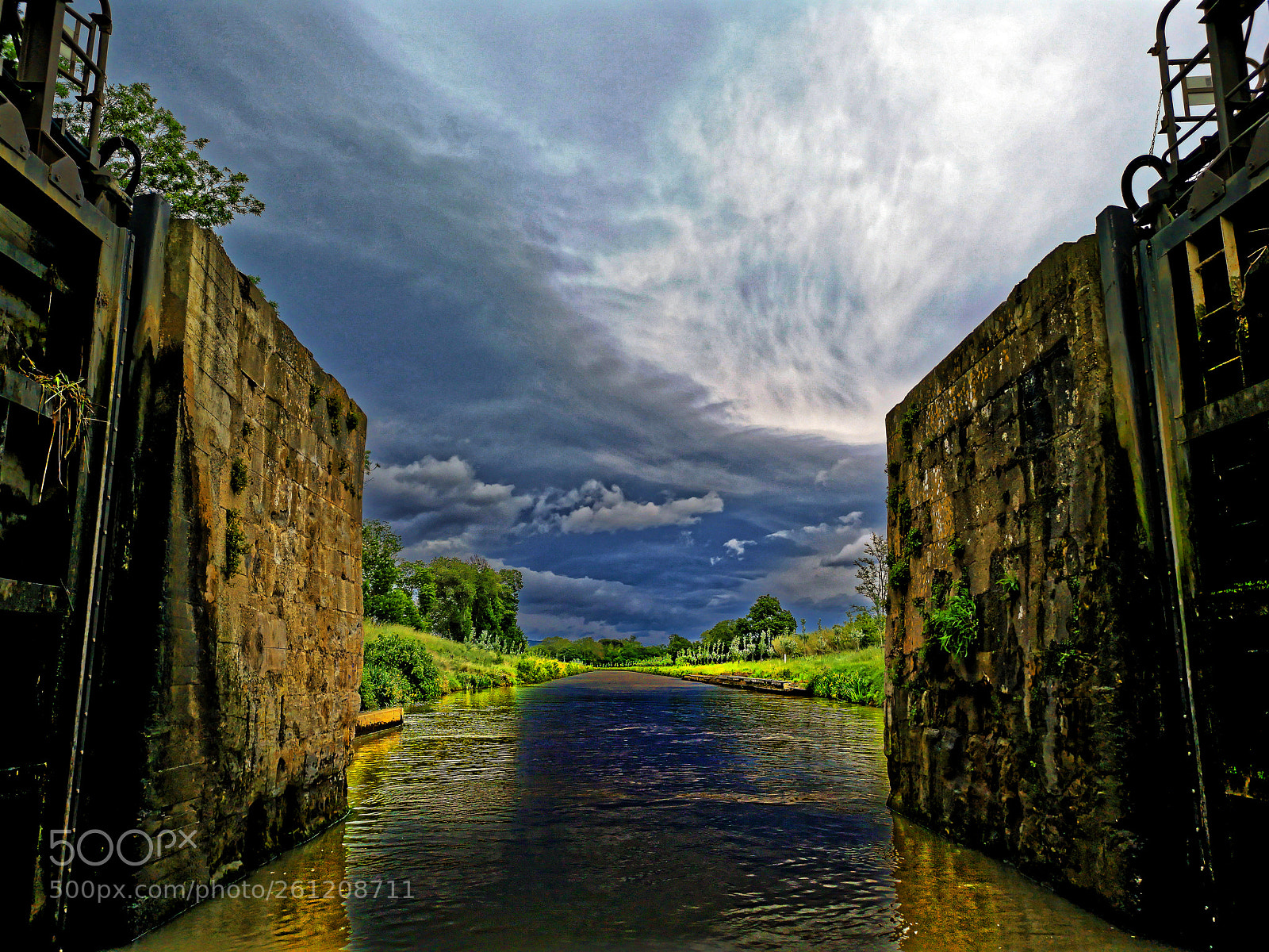 HUAWEI CLT-L29 sample photo. Canal du midi schleuse photography