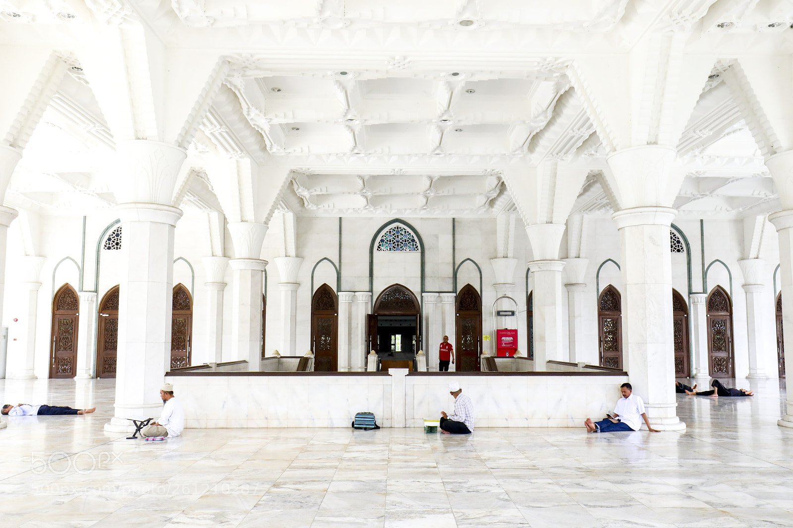 Canon EOS 5D Mark IV sample photo. Ramadan is the ninth photography