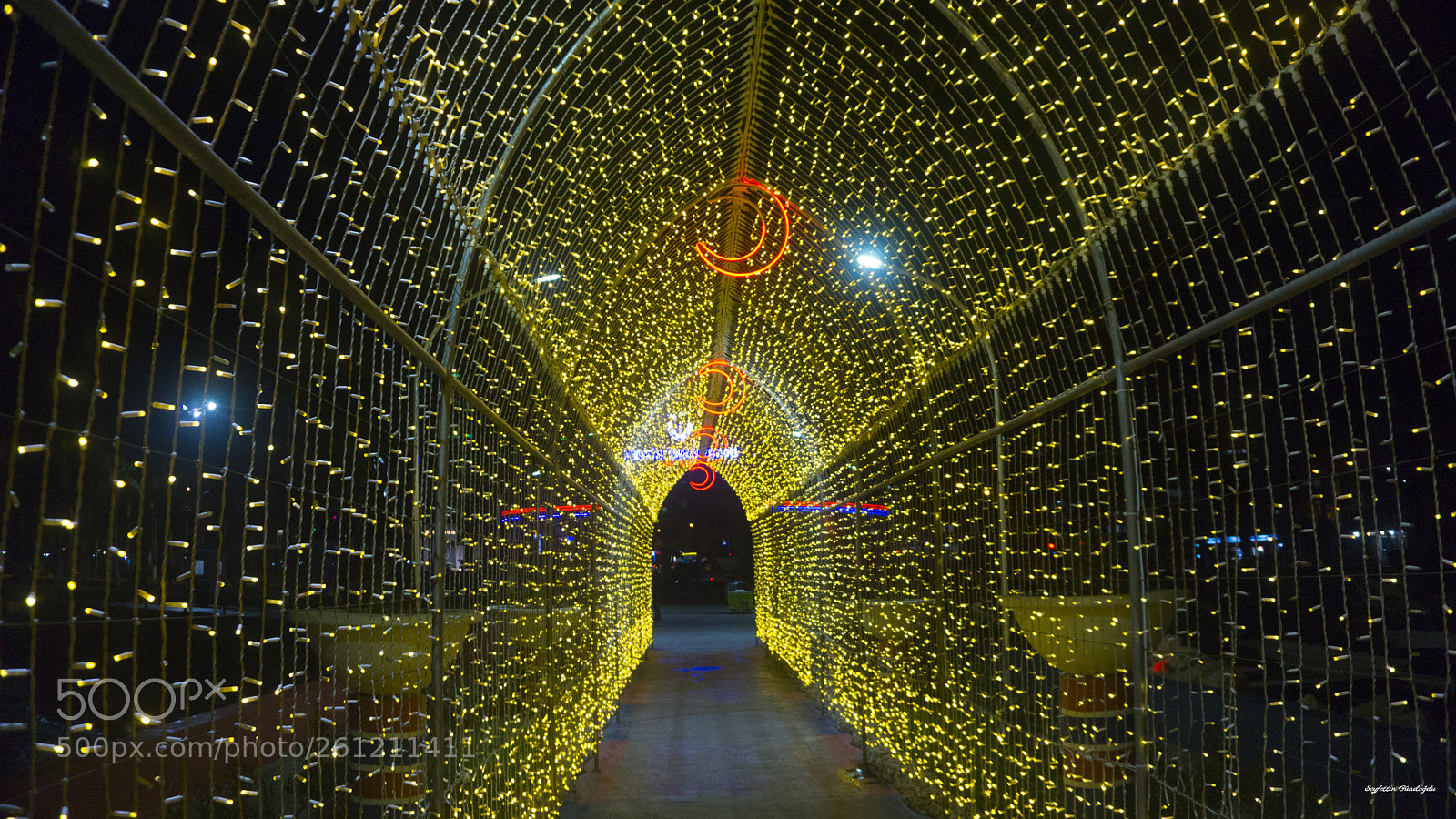 Sony a6000 sample photo. Mersin - light tunnel photography