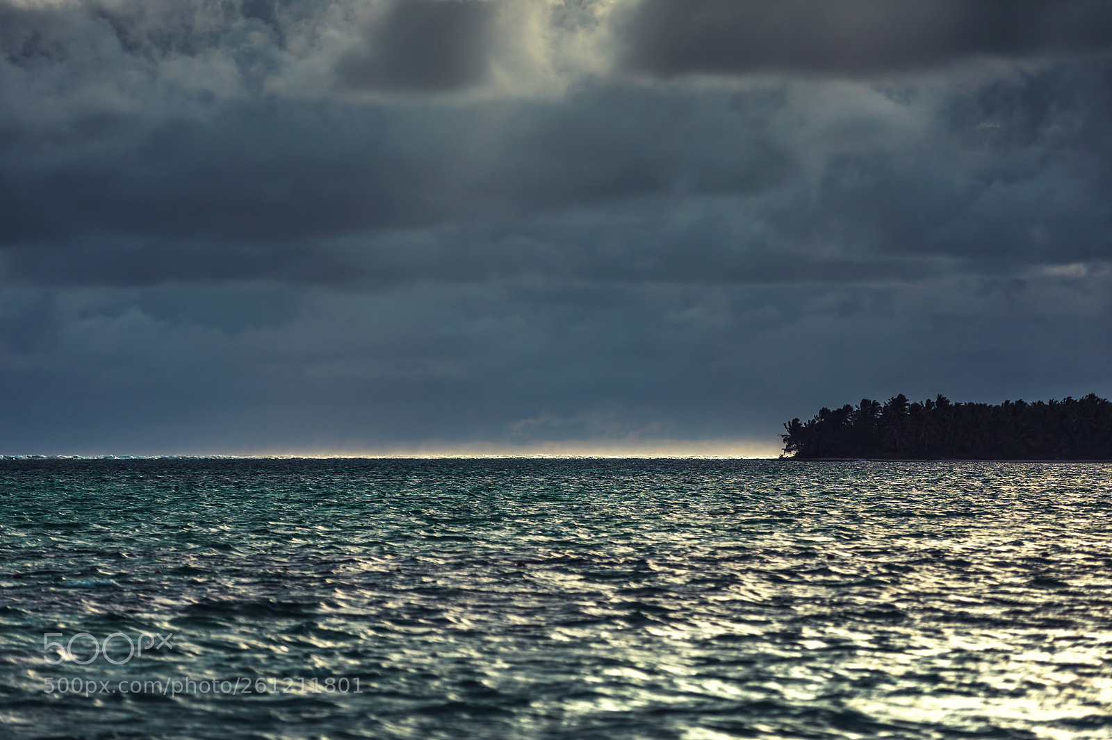 Canon EOS 5D Mark IV sample photo. Sunrise over the beach photography