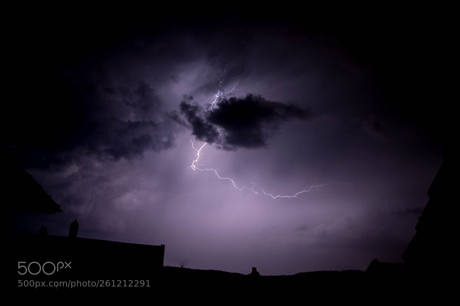 Canon EOS 7D Mark II sample photo. Summer lightning photography