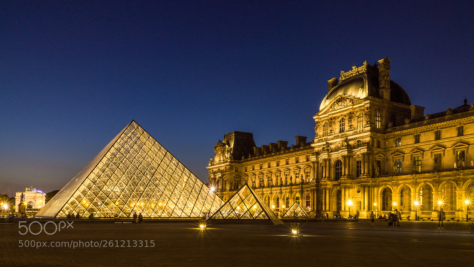 Sony a6000 sample photo. Louvre museum photography