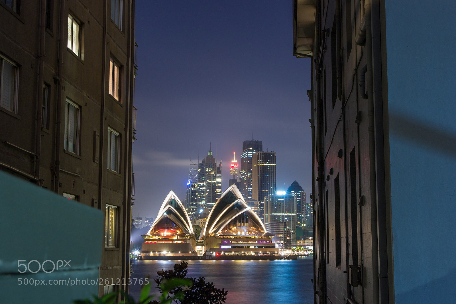 Canon EOS 60D sample photo. Sydney opera house illumnitated photography