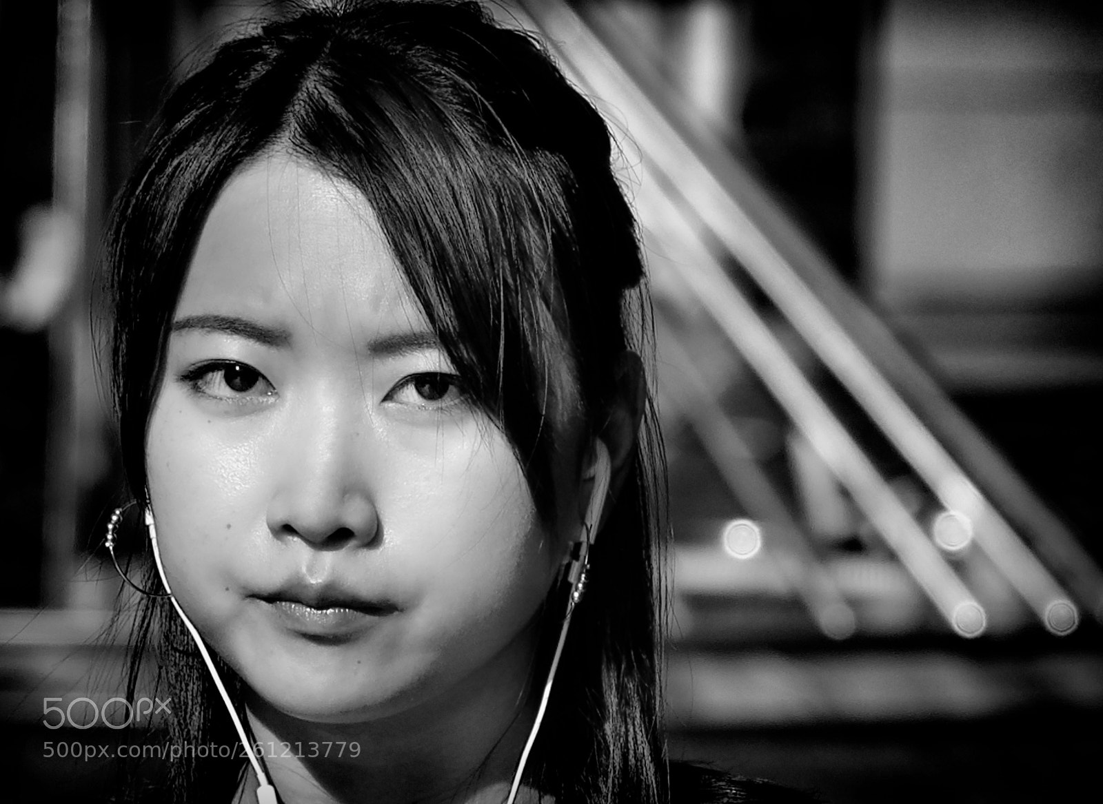 Nikon D5600 sample photo. Woman with earphones no.19 photography