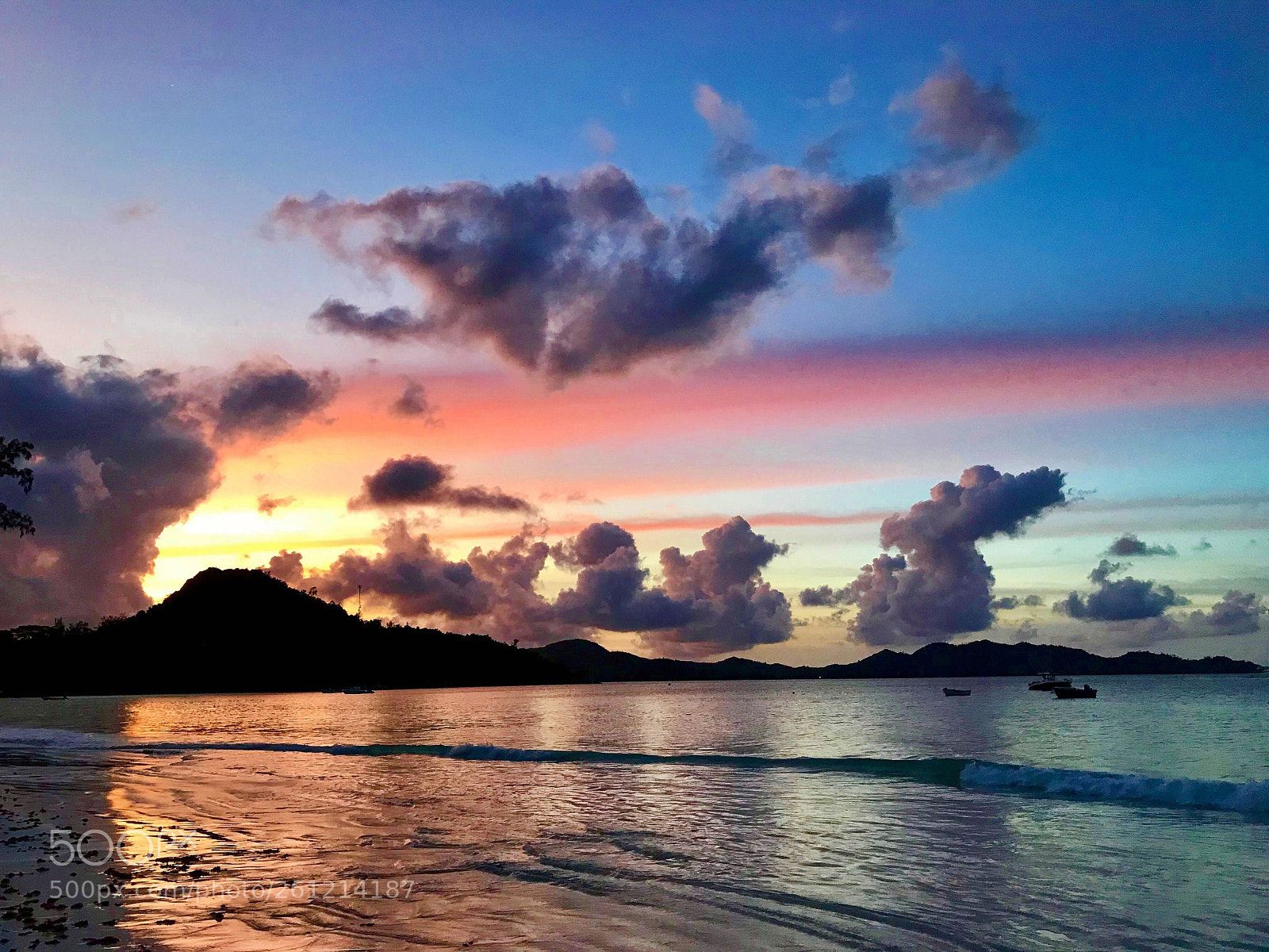 Apple iPhone 7 Plus sample photo. Sunset praslin photography