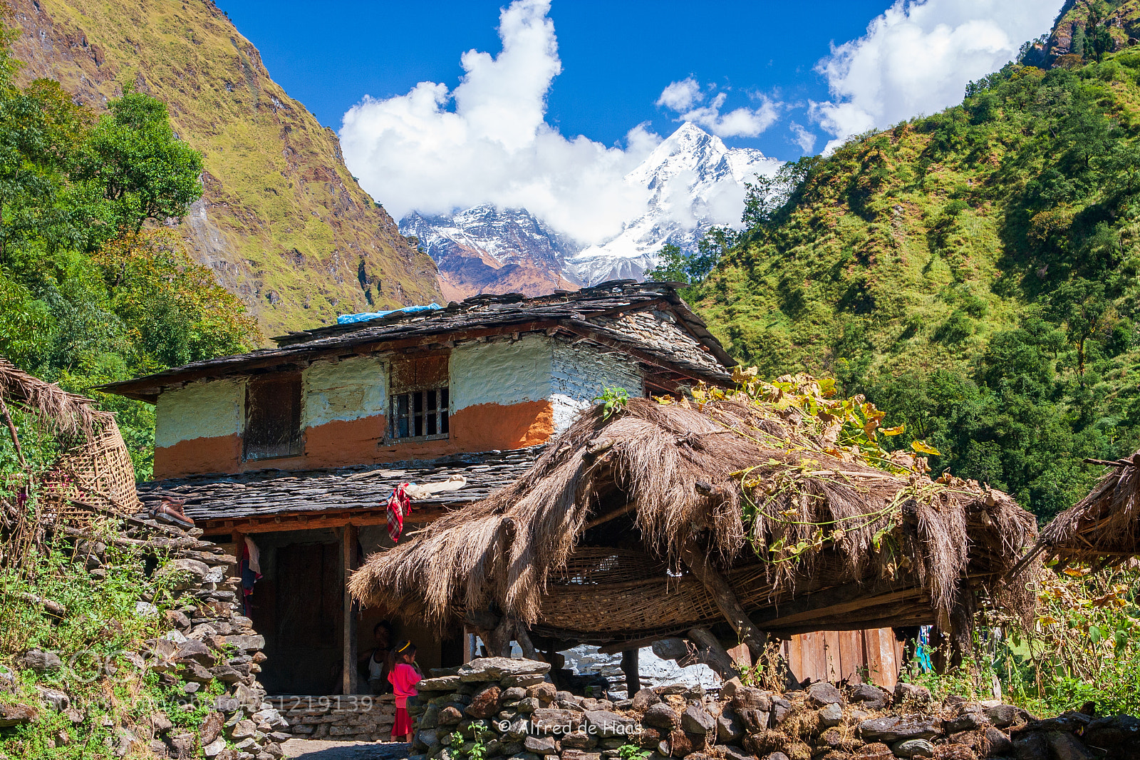 Canon EOS 40D sample photo. This humble house at photography