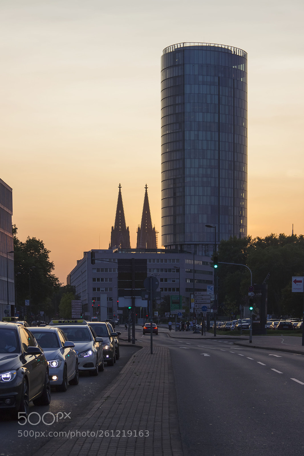 Canon EOS 600D (Rebel EOS T3i / EOS Kiss X5) sample photo. Sundown in cologne 3 photography