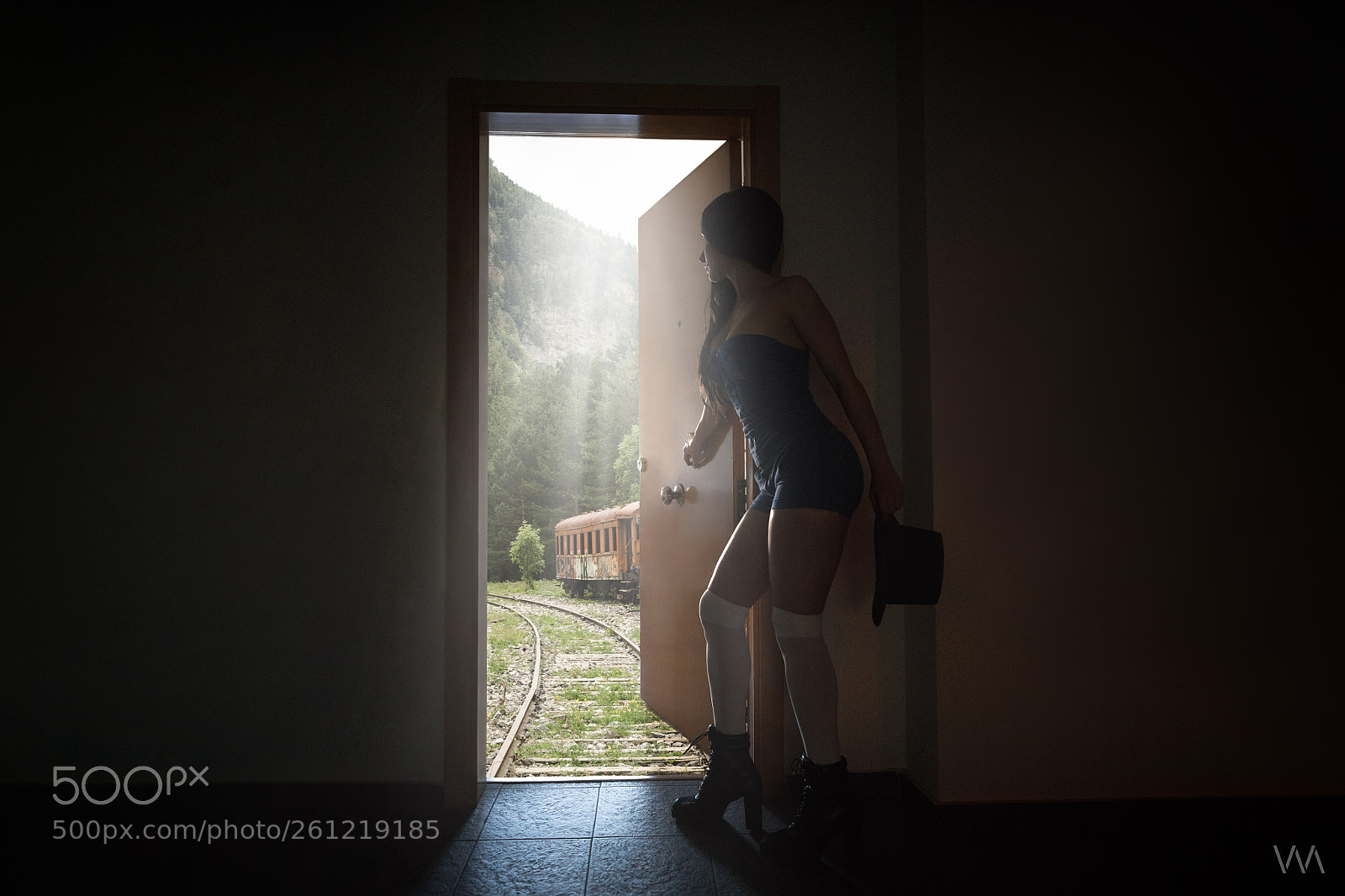 Sony a7 II sample photo. Week 22 - creative: door photography