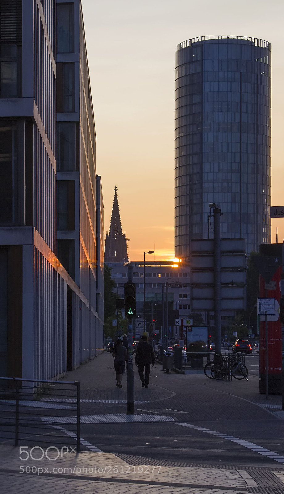 Canon EOS 600D (Rebel EOS T3i / EOS Kiss X5) sample photo. Sundown in cologne 4 photography