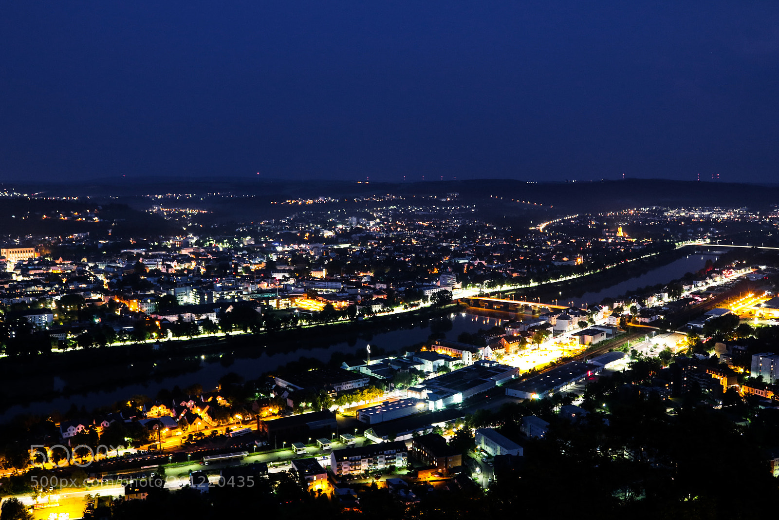 Canon EOS 750D (EOS Rebel T6i / EOS Kiss X8i) sample photo. Trier at night photography