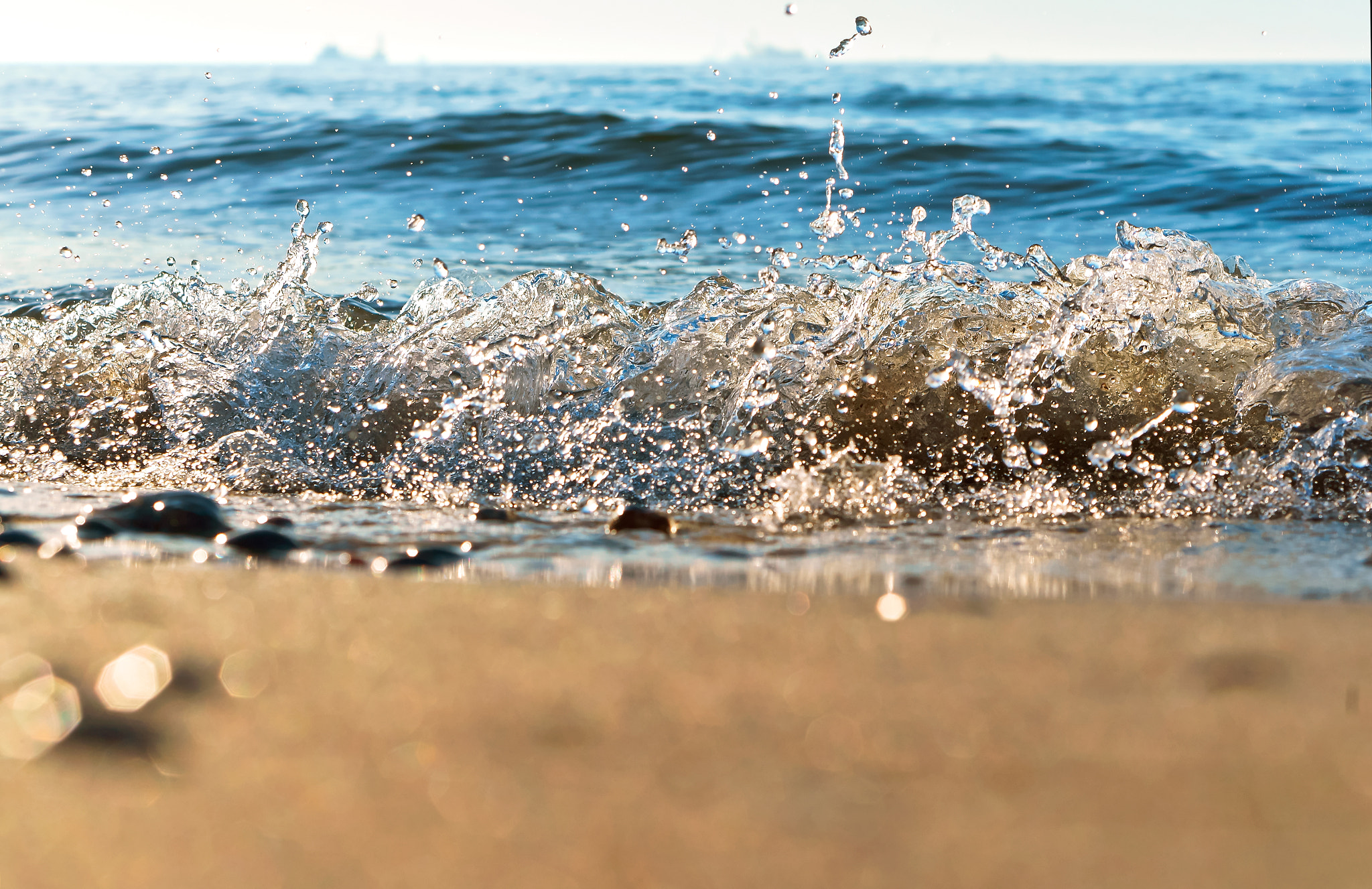 Sony Alpha NEX-3N sample photo. Sea wave, the excitement on the shore sea, sea water foam, the water is boiling photography
