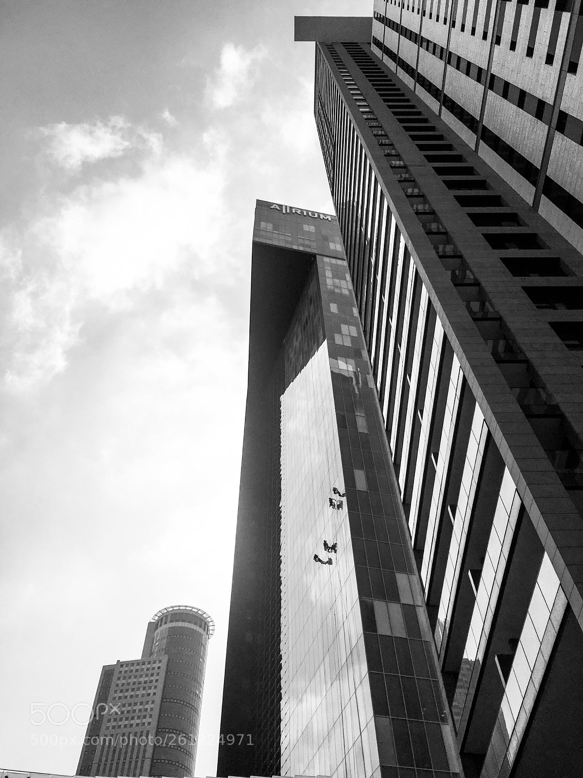 Apple iPhone 6s sample photo. Sky scrapers & window cleaners photography