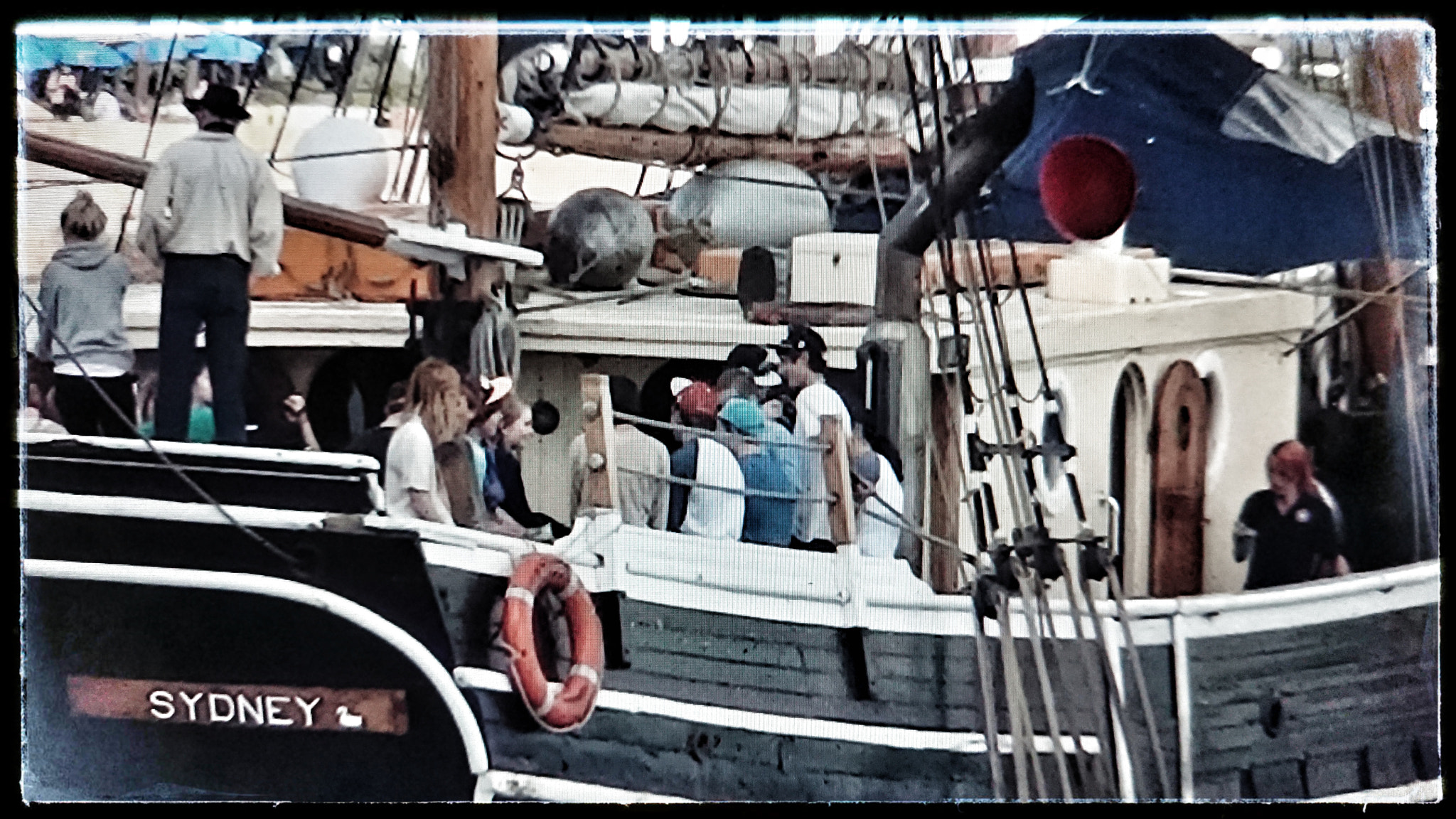 Sony Xperia XZ Premium sample photo. Popmixer. ye olde sailing ship.. photography