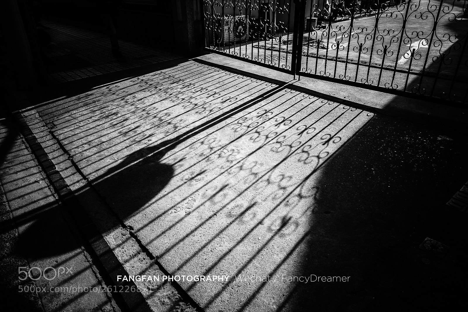 Canon EOS 5D Mark II sample photo. 人生就是一连串的等待…… photography