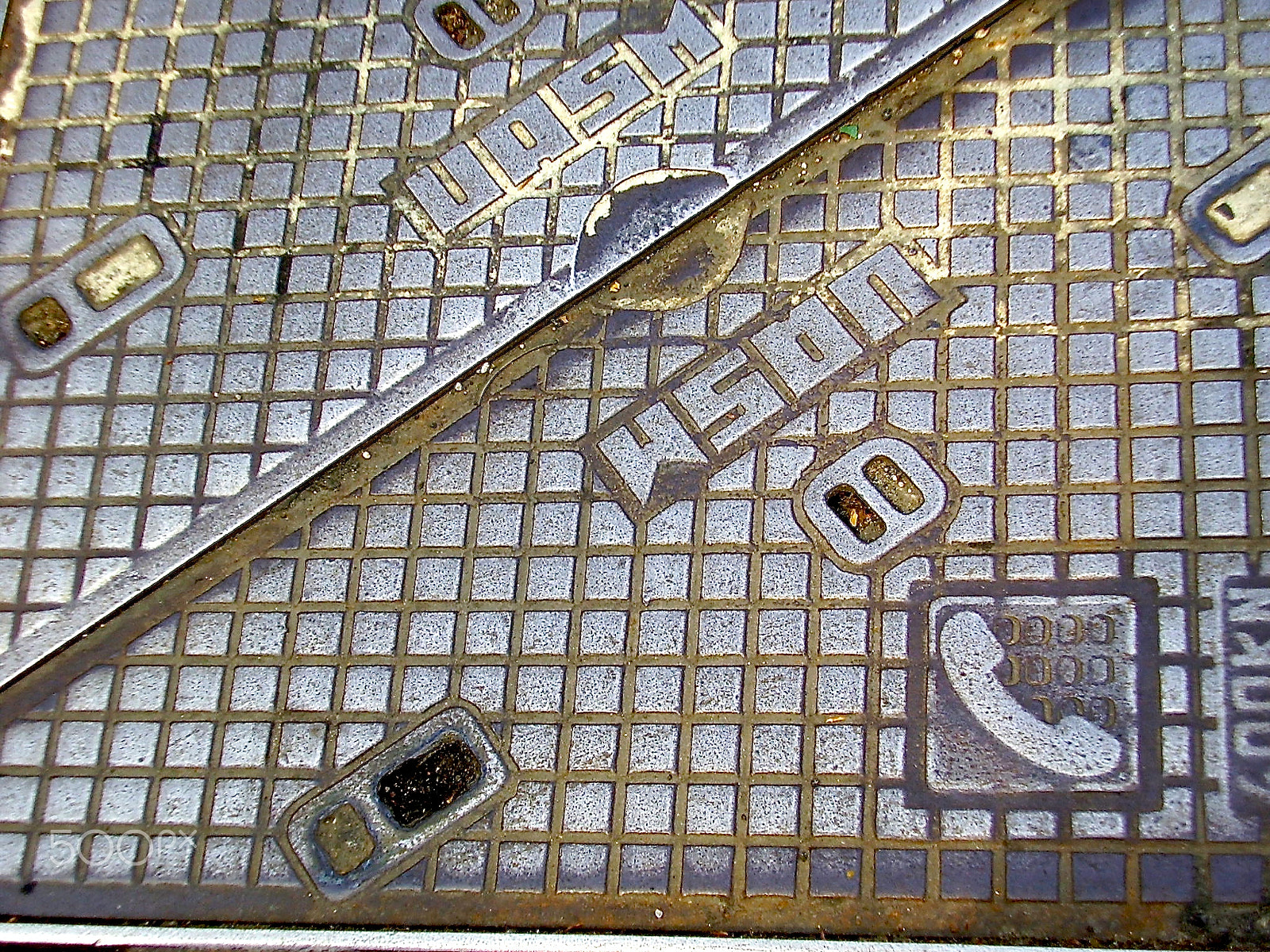 Olympus X450,D535Z,C370Z sample photo. Metal plate photography