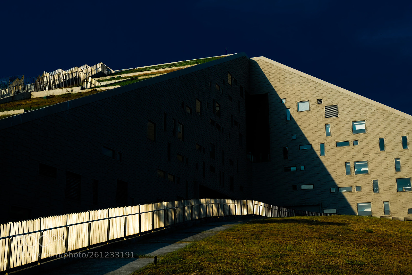 Fujifilm X-T20 sample photo. Library of taitung university photography
