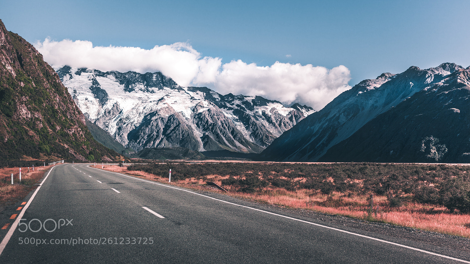 Canon EOS 5D Mark II sample photo. On the road to photography
