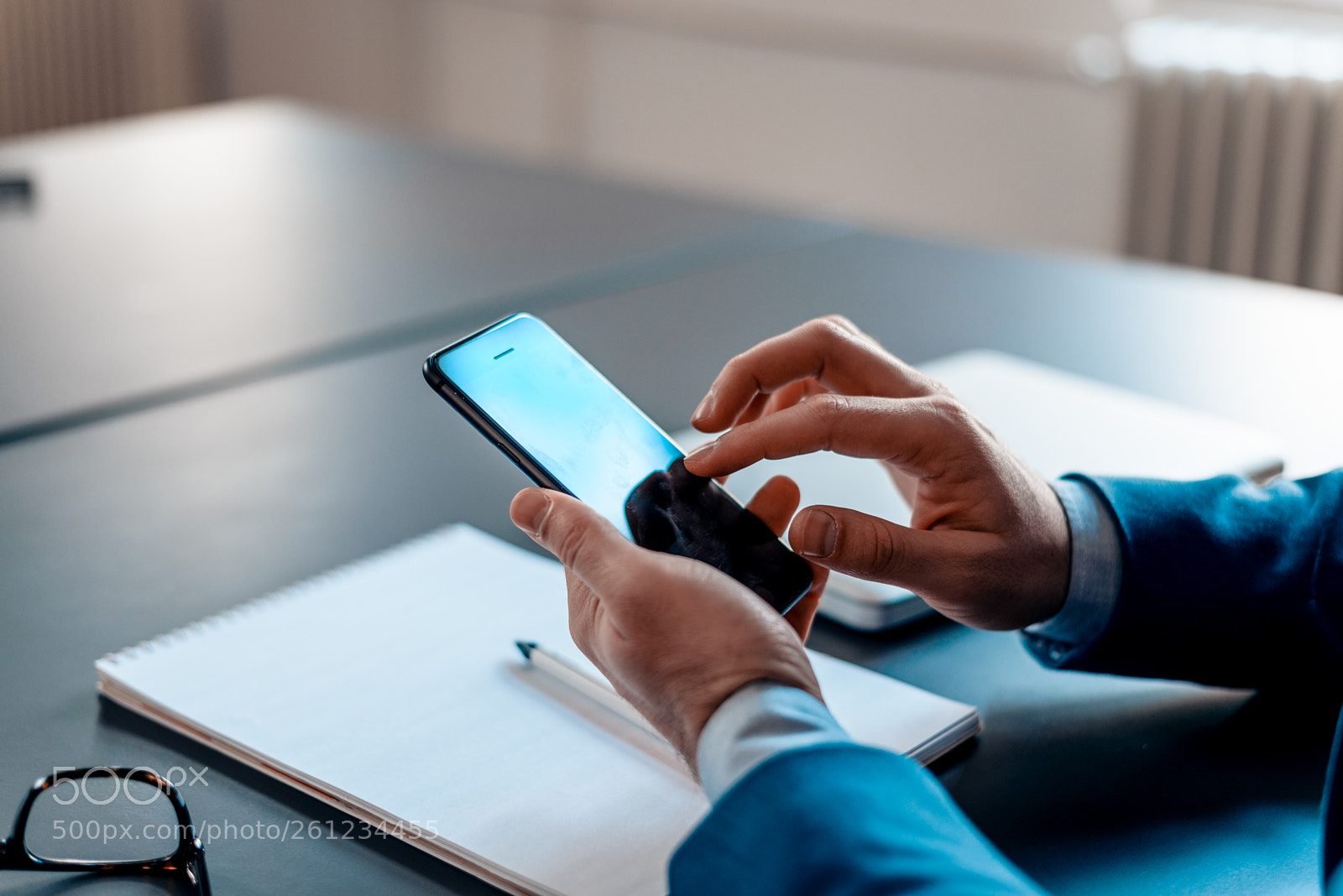 Nikon D610 sample photo. Close-up of businessman hands photography