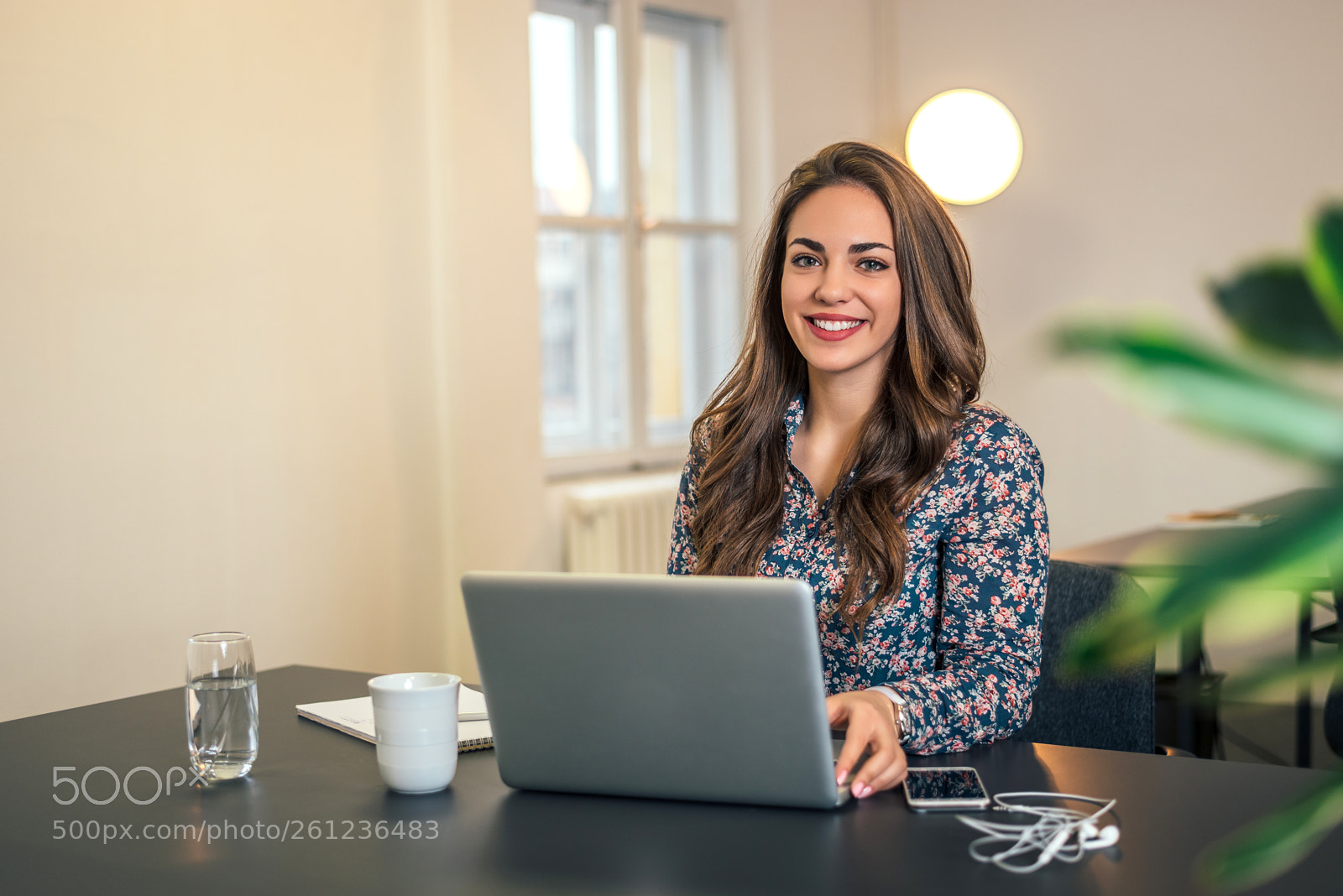 Nikon D610 sample photo. Young attractive businesswoman in photography
