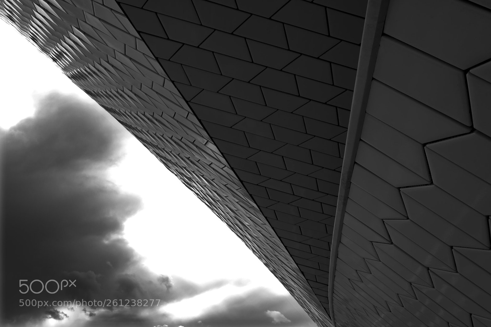 Nikon D5200 sample photo. Telhado nuvens photography