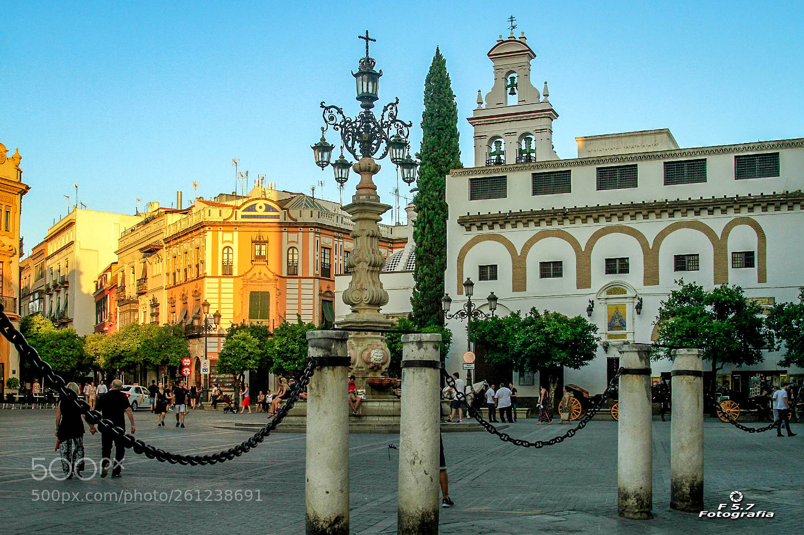 Canon EOS 7D sample photo. Plaza del triunfo photography