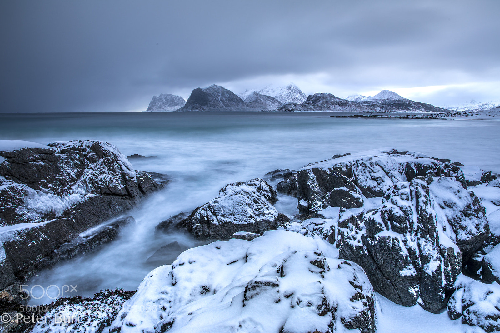 Canon EOS 5D Mark IV sample photo. Winter water scene photography