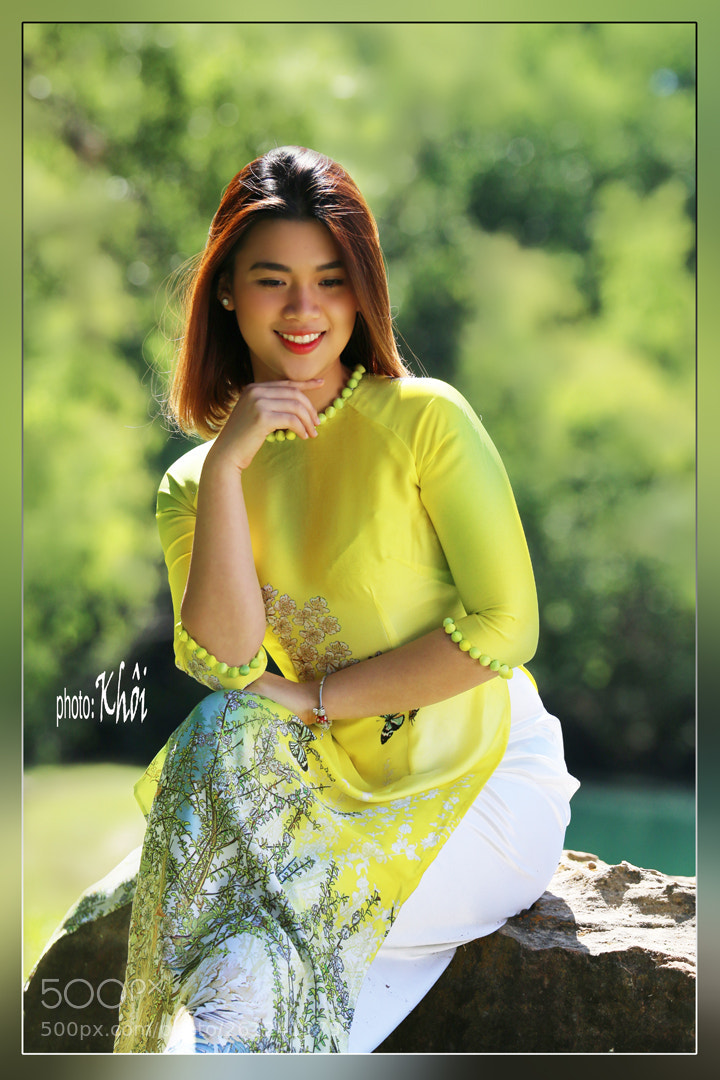 Canon EOS 70D sample photo. Áo vàng photography