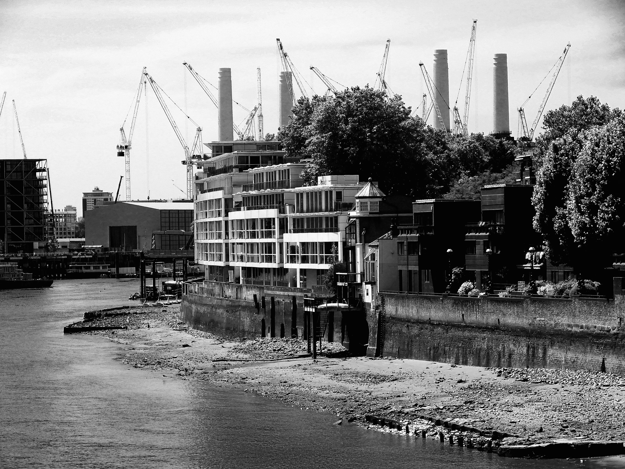 Nikon Coolpix A900 sample photo. Battersea power station chimneys from vauxhall bridge photography