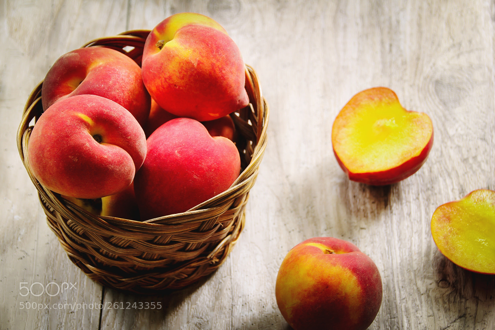 Canon EOS 60D sample photo. Fresh peaches in a photography