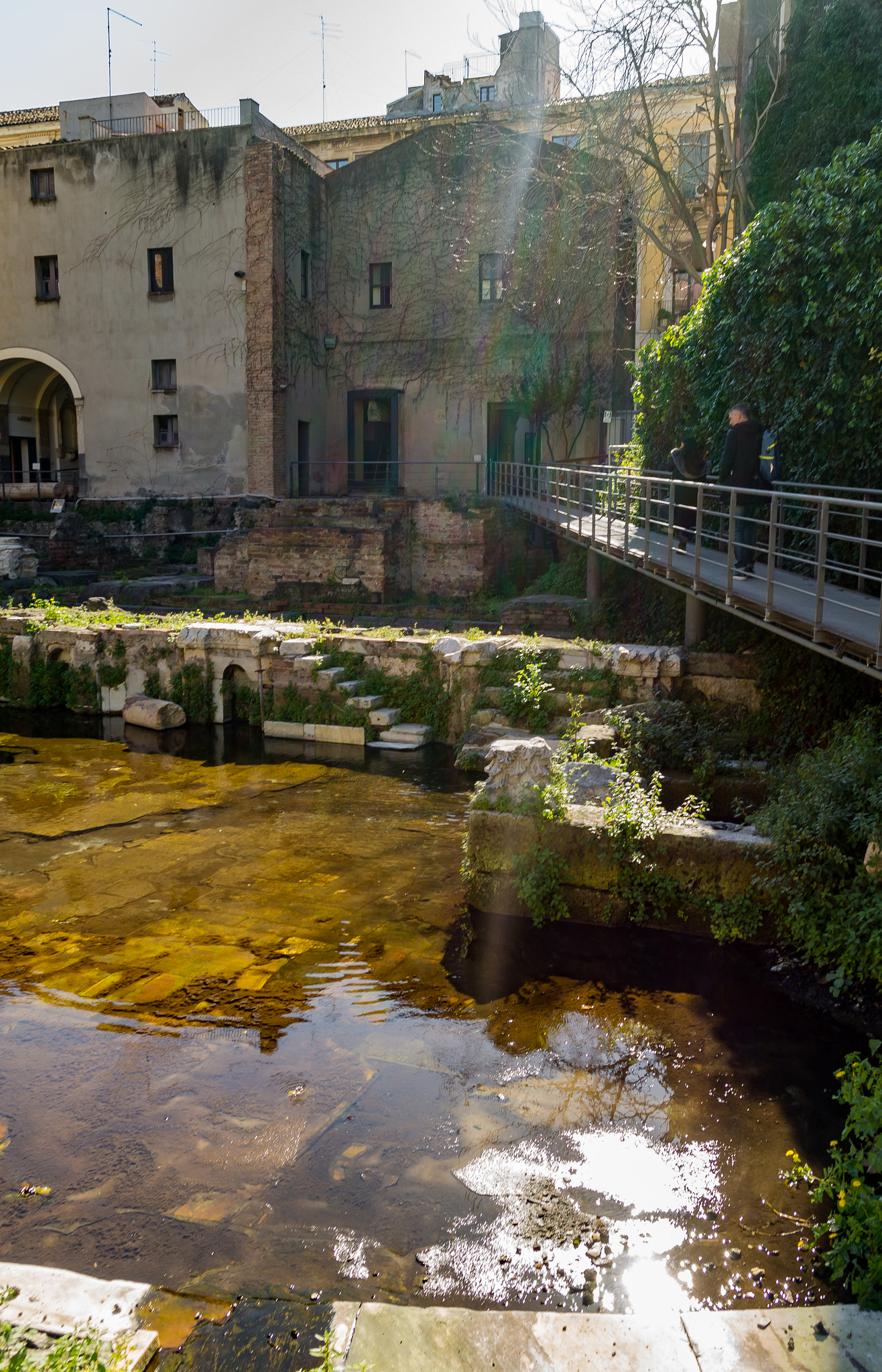 Samsung NX2000 sample photo. Teatro romano photography