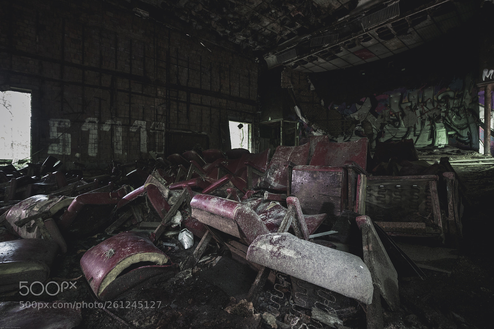 Canon EOS 50D sample photo. | the show is over | photography