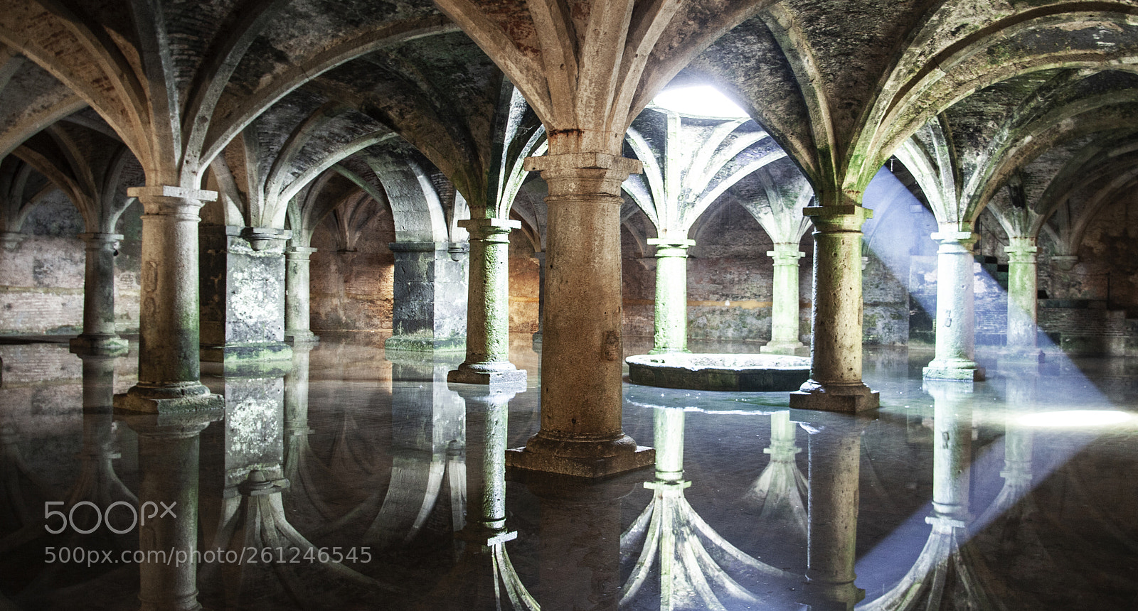 Canon EOS 5D Mark II sample photo. Portugueuse cisterna photography