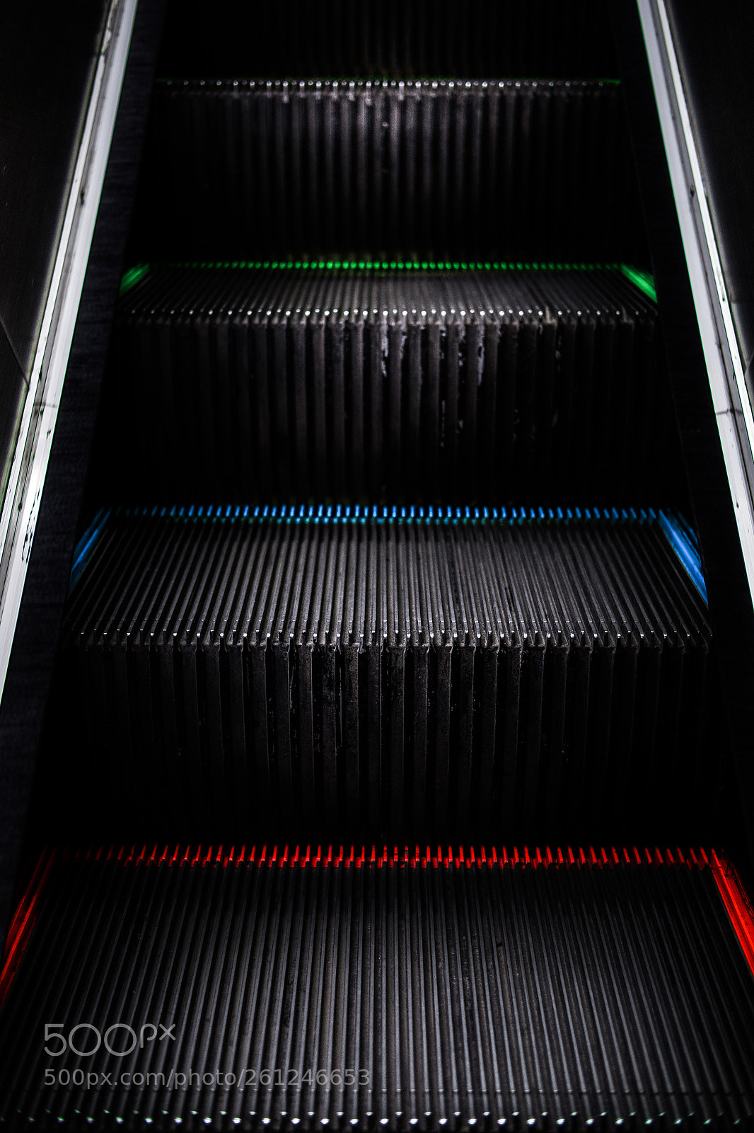 Fujifilm X-Pro2 sample photo. Escalator photography