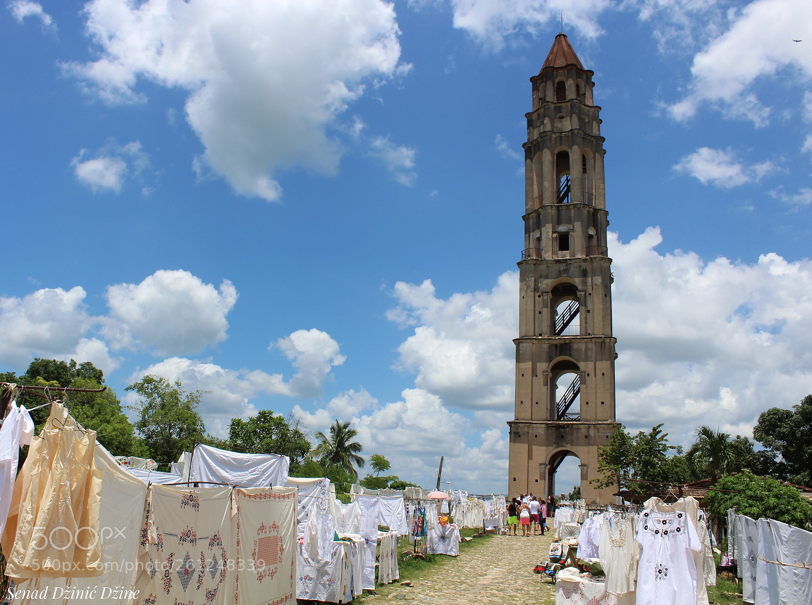 Canon EOS 1300D (EOS Rebel T6 / EOS Kiss X80) sample photo. The manaca iznaga tower photography
