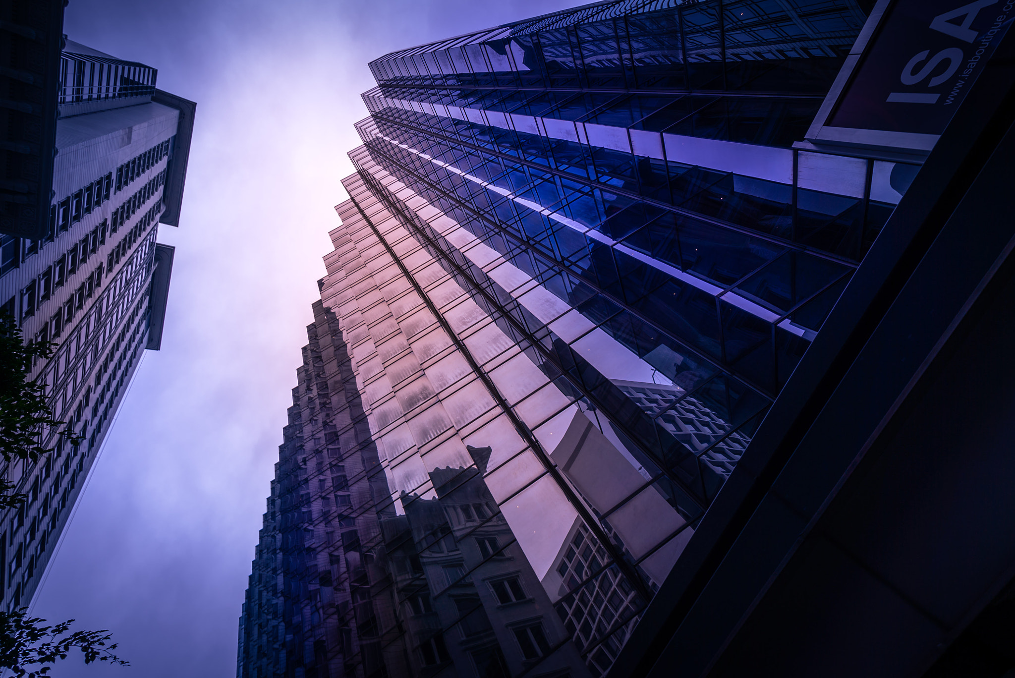 Sony a7S II sample photo. Skyscraper, hong kong photography