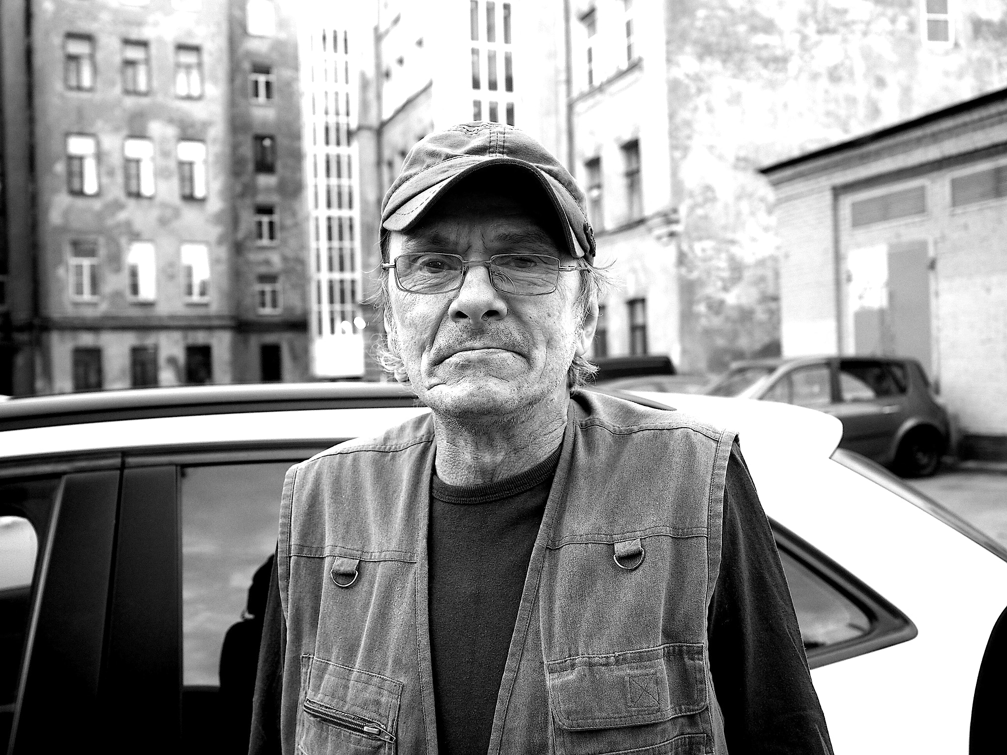 Olympus PEN-F sample photo. The man who survived the 90s photography