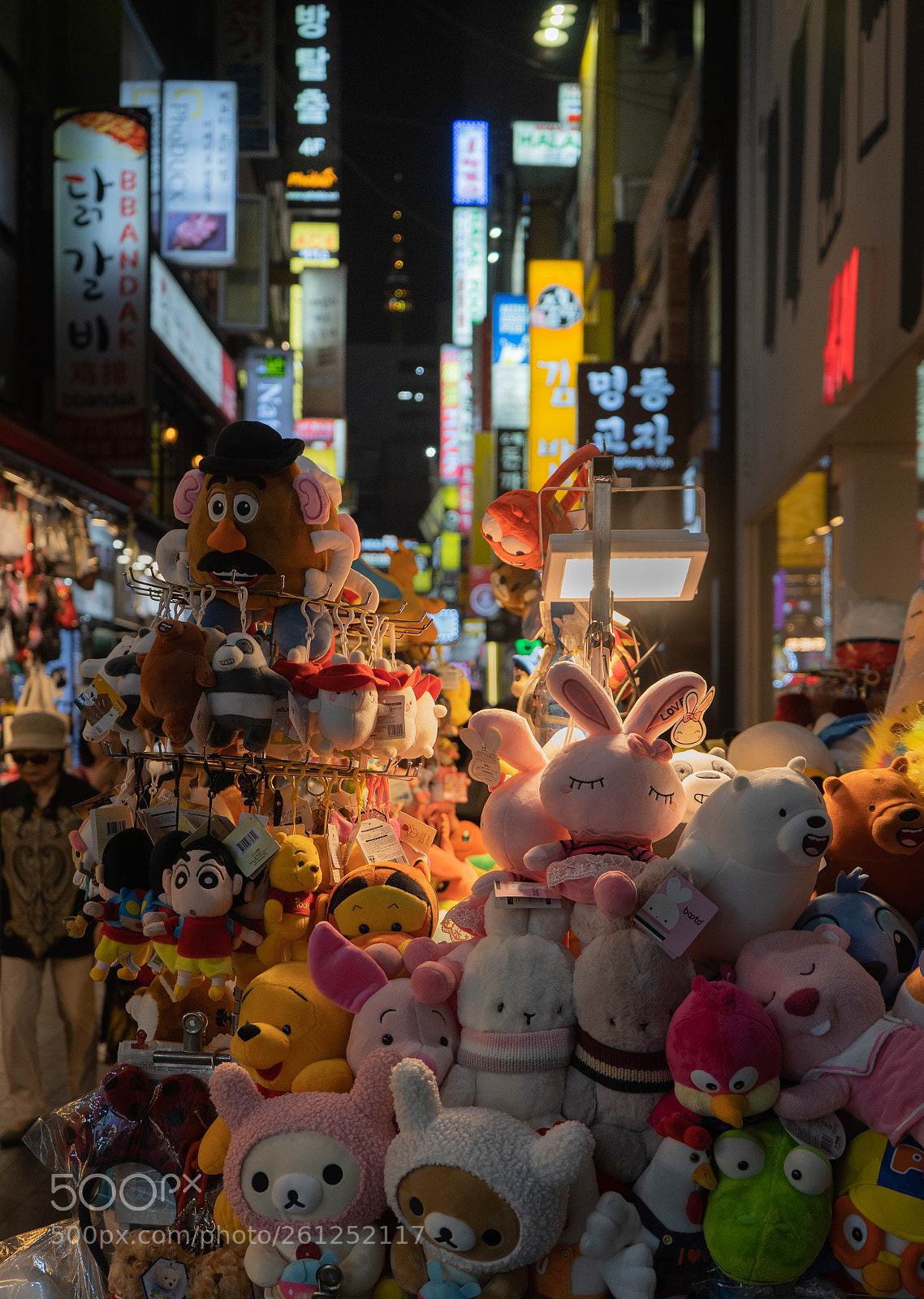 Sony a7 III sample photo. Seoul night market photography