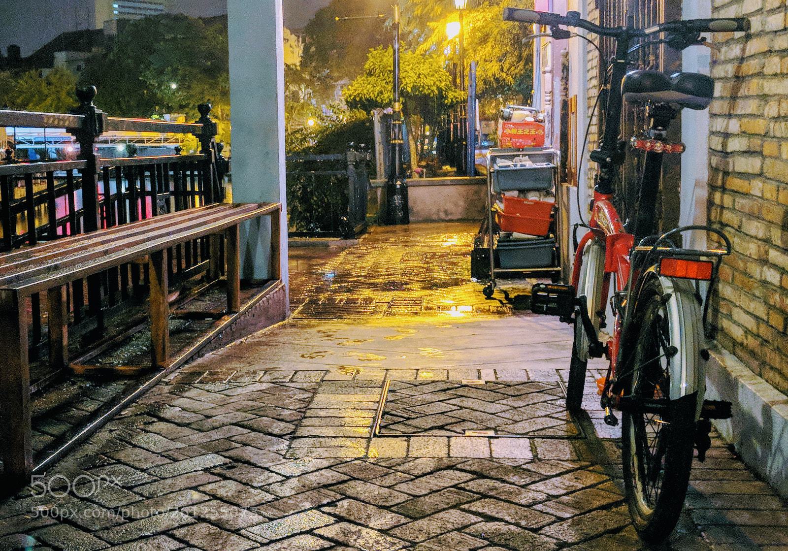 Google Pixel 2 sample photo. Pedal power photography