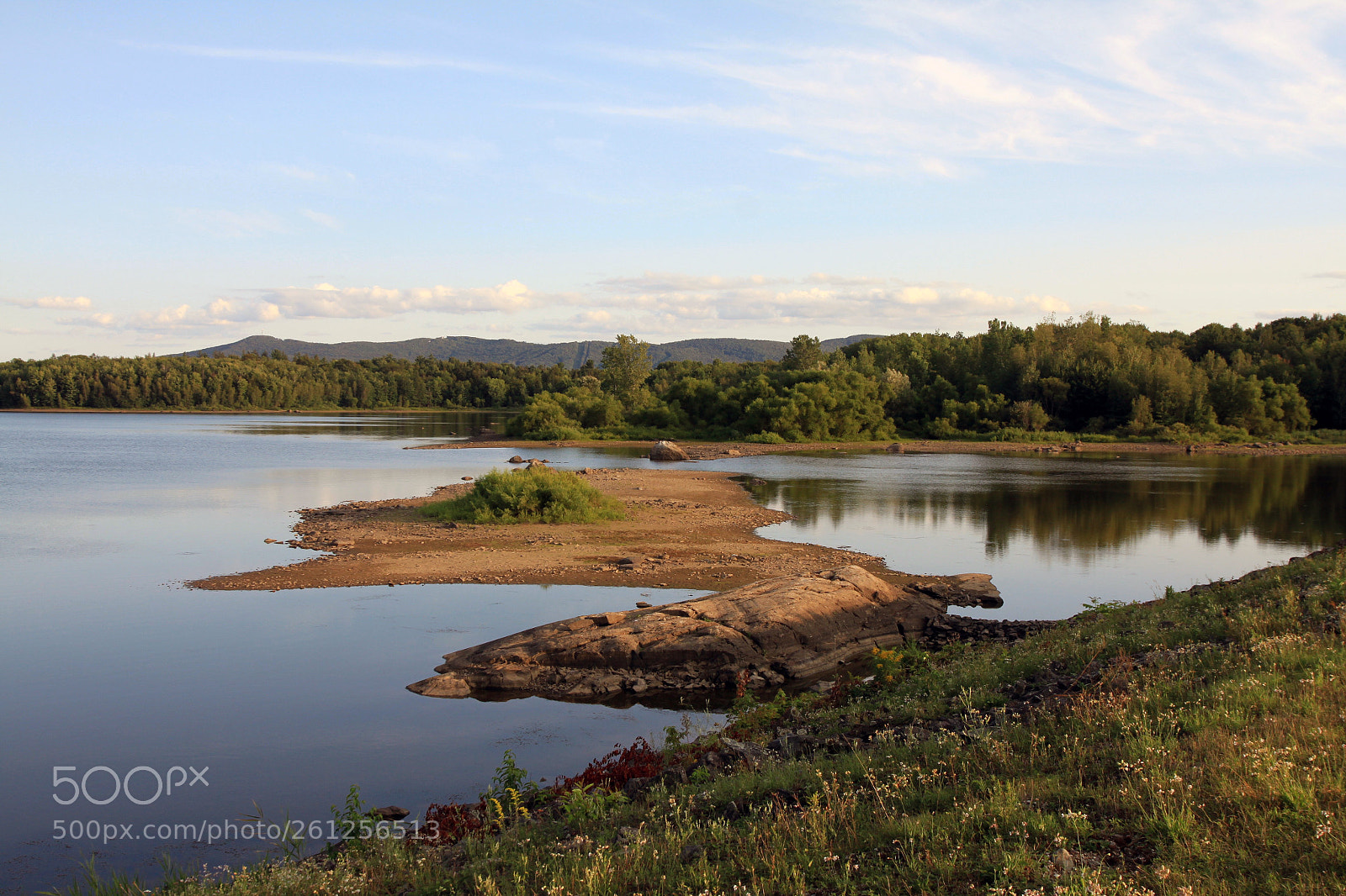 Canon EOS 500D (EOS Rebel T1i / EOS Kiss X3) sample photo. Placid evening near montreal  photography