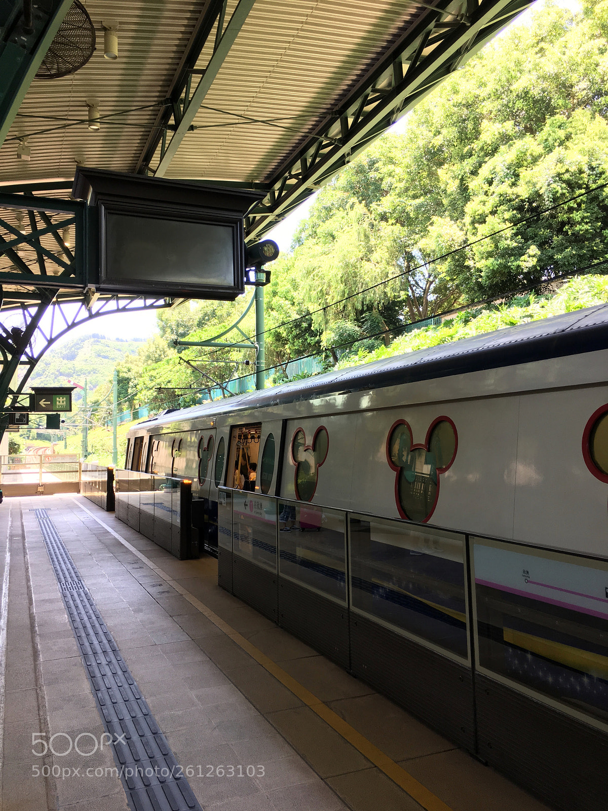 Apple iPhone 6s Plus sample photo. Img photography